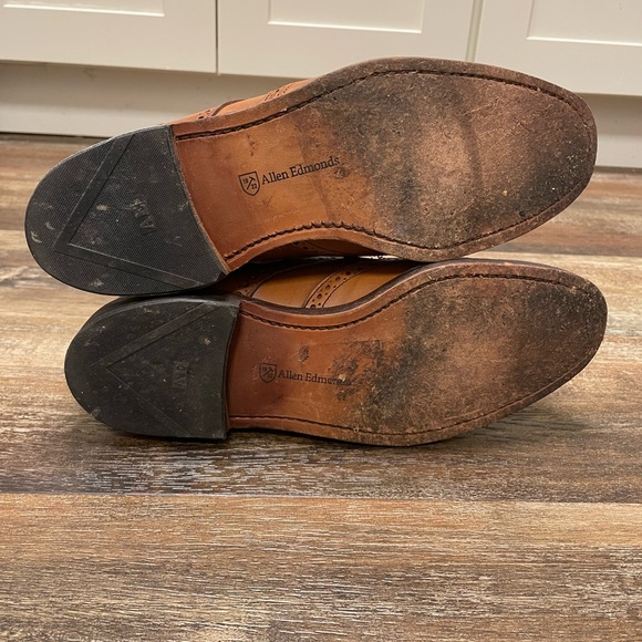 Allen Edmonds Dalton Wingtip Boots size 8D Walnut Brown - Picture 8 of 8